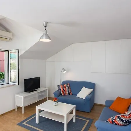 Katarina - Two-bedroom Apartman